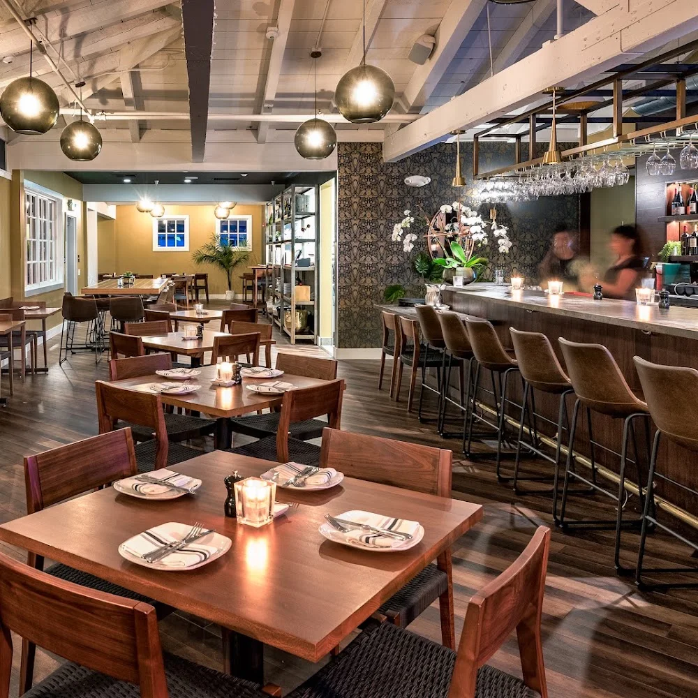 Willi’s Wine Bar business photo